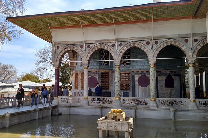 Small-Group Topkapi Palace and Harem Tour with Tickets - Who should book this Topkapi tour?