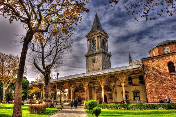 Small Group Tour: Essential Istanbul - What the guide adds to the day