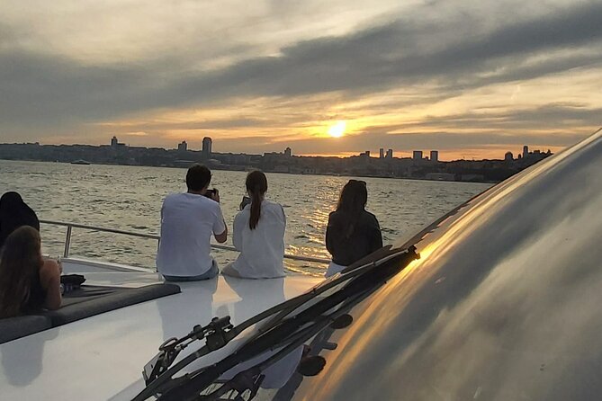 Sunset Cruise on Luxury Yacht with Transfers - Kuruçeşme, Bebek, and Arnavutköy