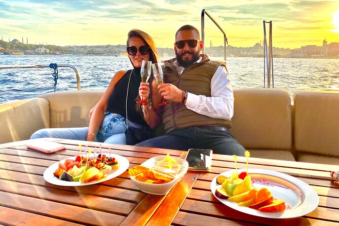 Sunset or Daytime Istanbul Guided Luxury Yacht Cruise with Snacks - Why the Bosphorus is the best place to see Istanbul